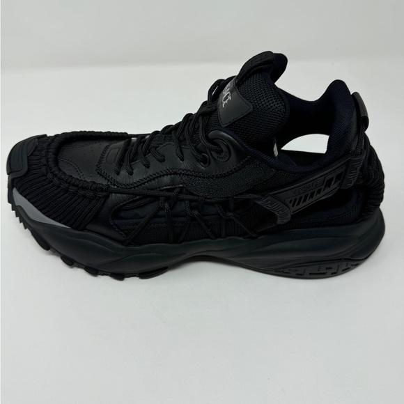 Versace Mercury shoes. Unworn w/all original bags and tags in size 9.